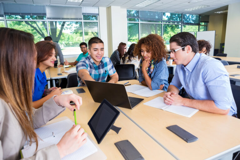 Admisión por competencias en la Universidad Católica Sedes Sapientiae explicada para postulantes trabajadores